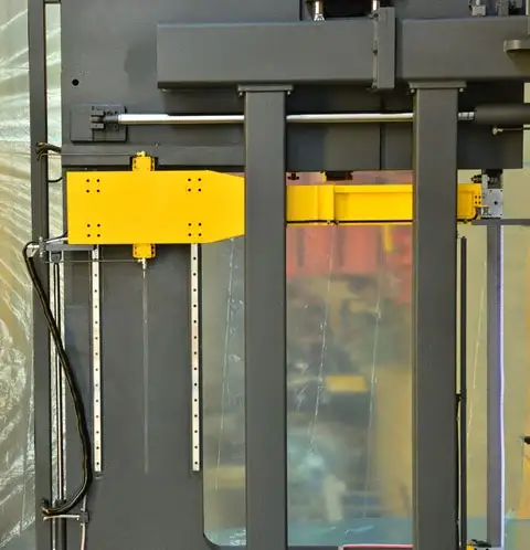 Ленточнопильный станок по металлу Beka-Mak BMSY 1515 C
