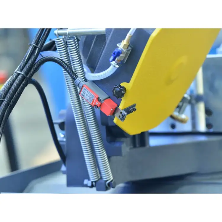 Ленточнопильный станок по металлу Beka-Mak BMSY 230 DG