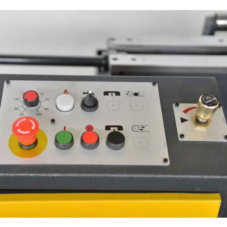 Ленточнопильный станок по металлу Beka-Mak BMS 320 G